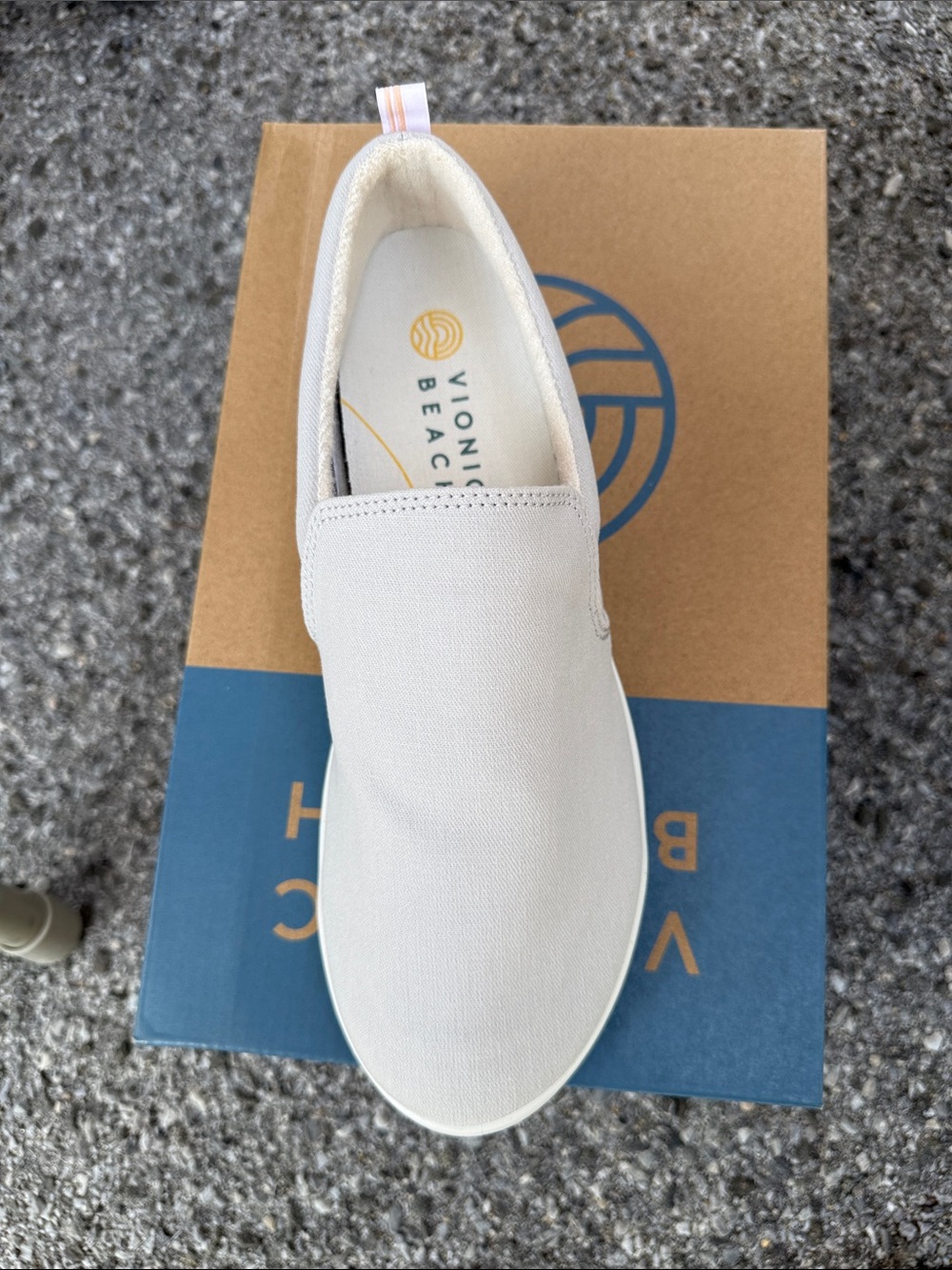 Vionic Slip-On Canvas Sneaker in Cream